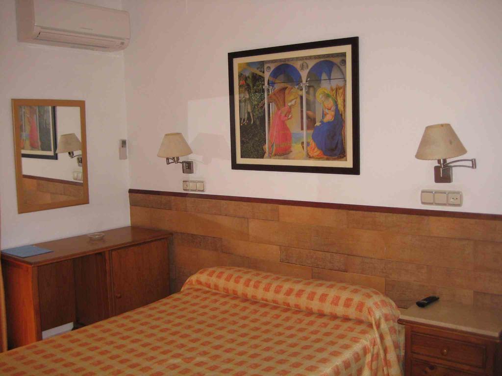 Hostal Boutique El Patio Lepe Bagian luar foto
