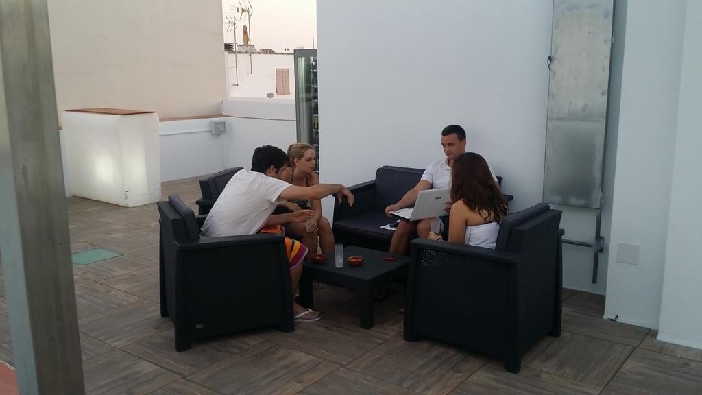 Hostal Boutique El Patio Lepe Bagian luar foto